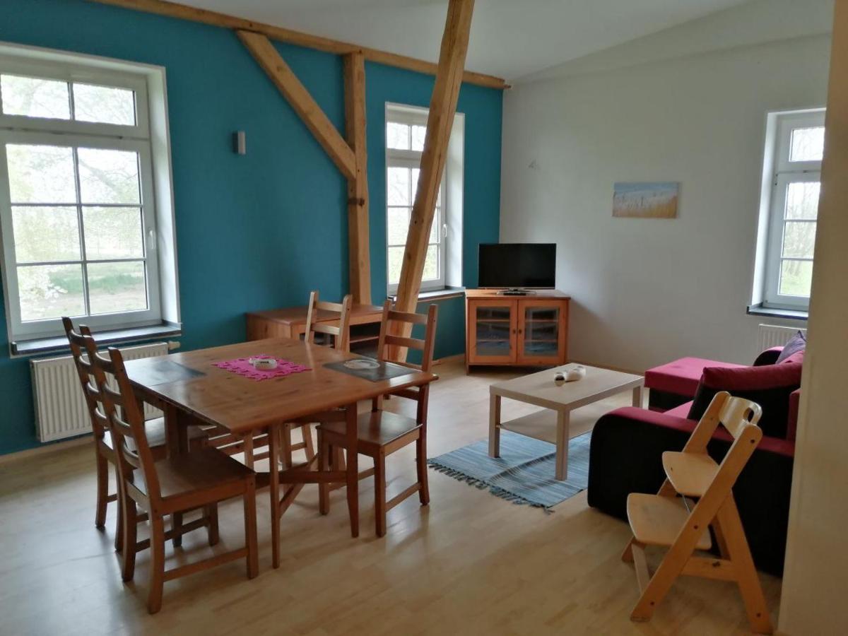 Ferienwohnungen Poppelvitz Altefähr 外观 照片